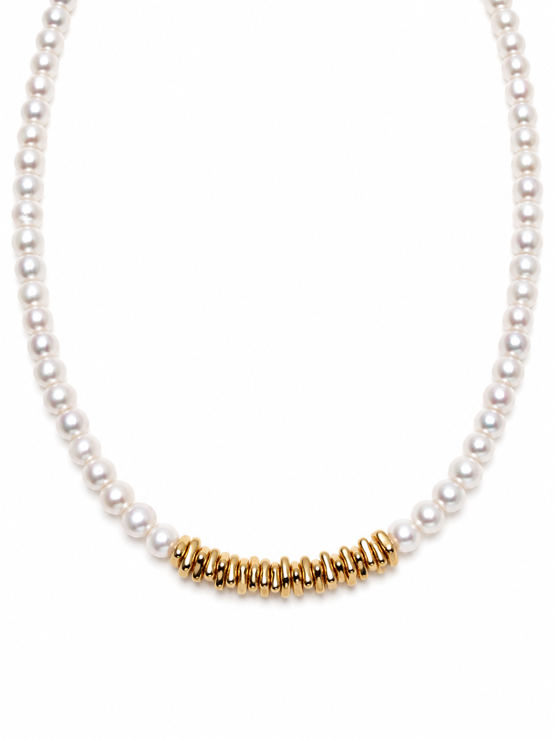 Freshwater pearl necklace with gold link detail, in 18K gold-plated S925 silver. 38cm with 5cm extender.